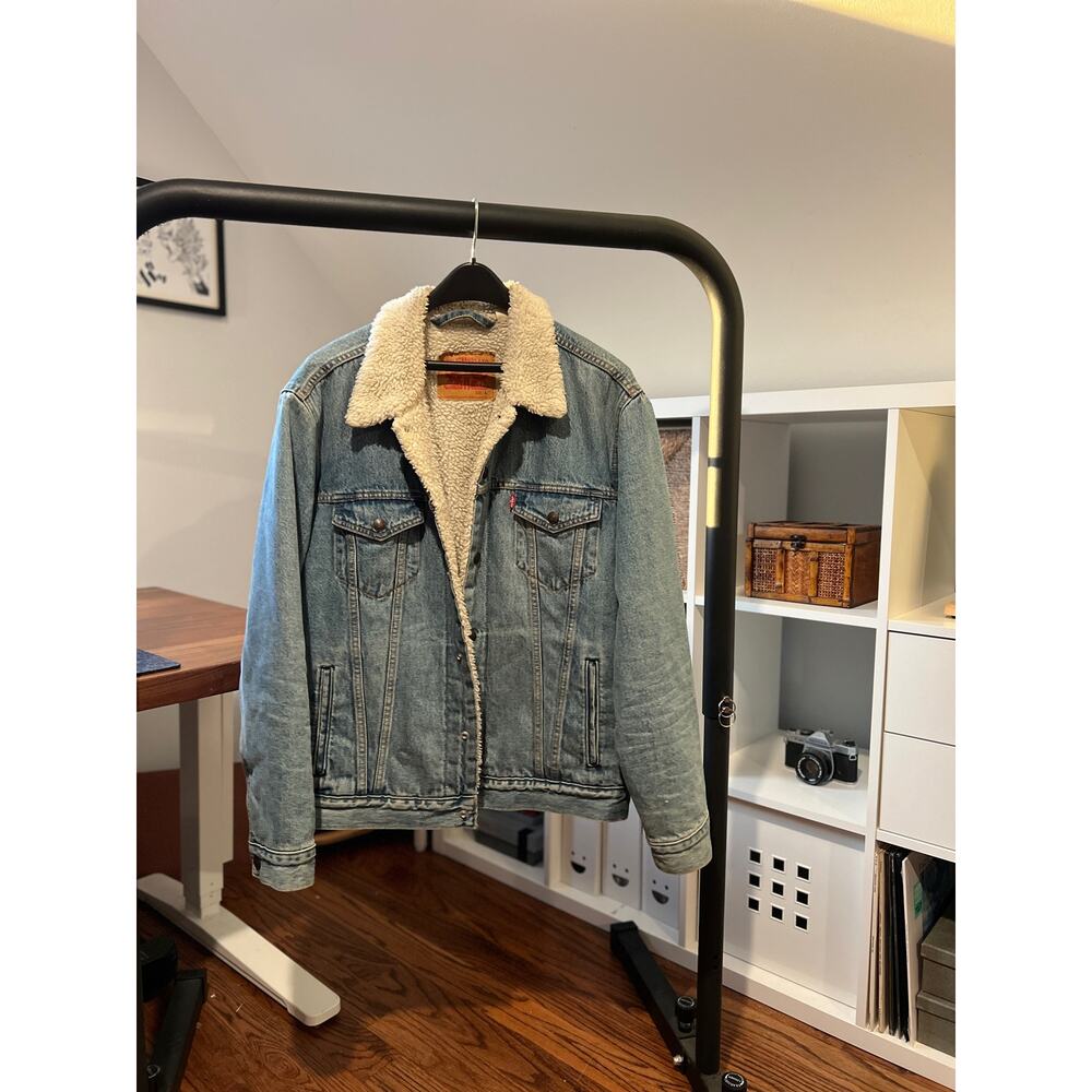 Levi’s denim Sherpa jacket Large